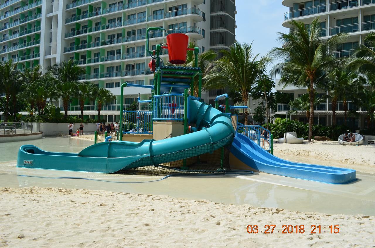 Azure Urban Resort Residences Manila Dış mekan fotoğraf