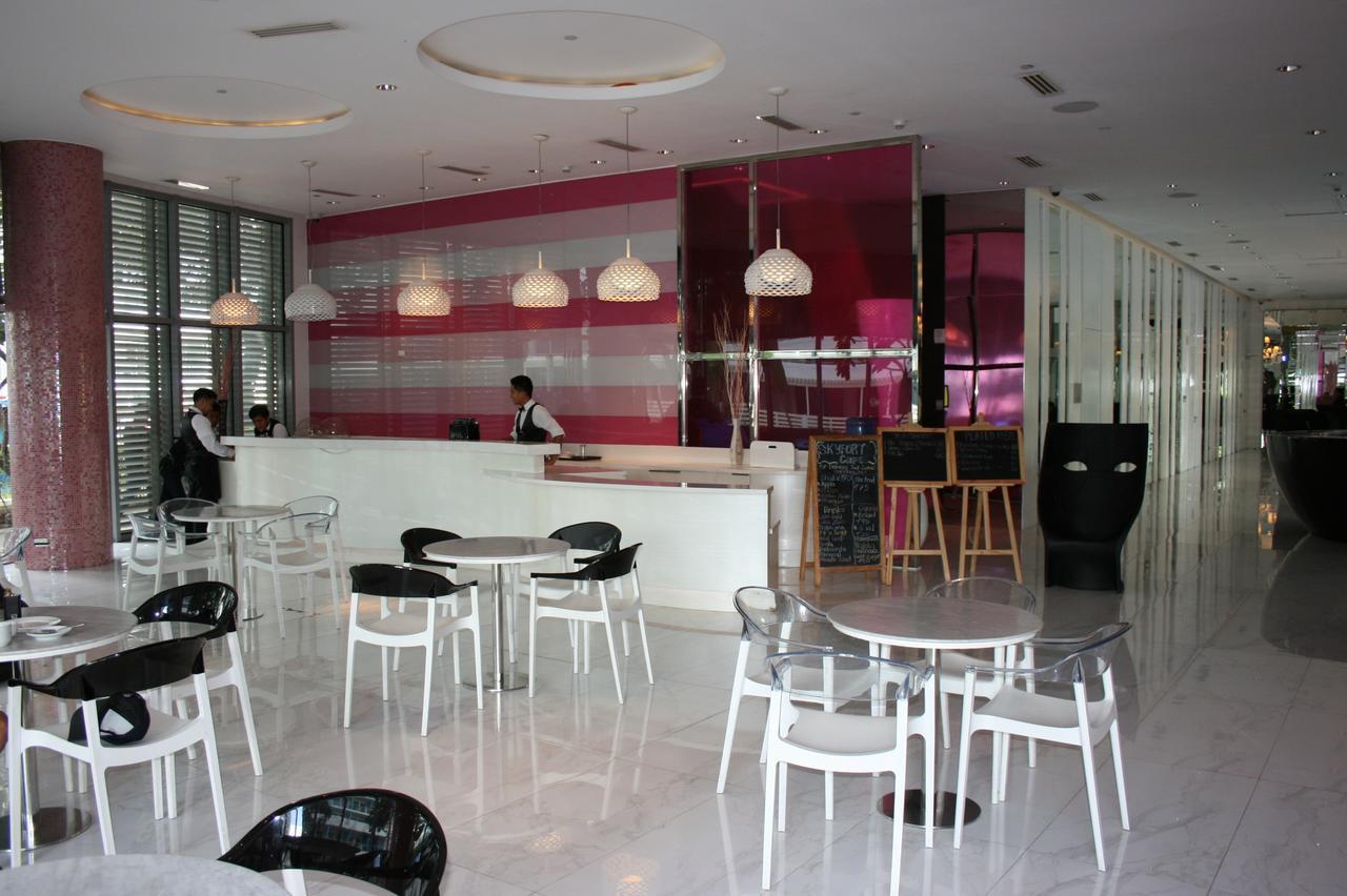 Azure Urban Resort Residences Manila Dış mekan fotoğraf